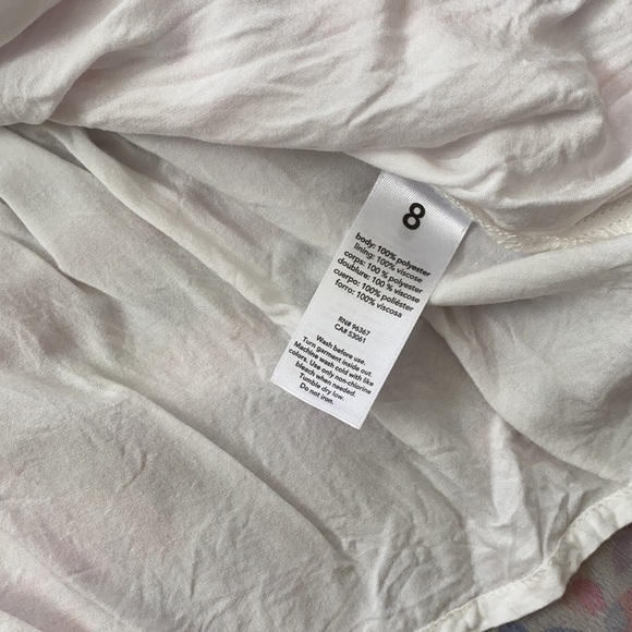 Beautiful Dress - Picture 5 of 5